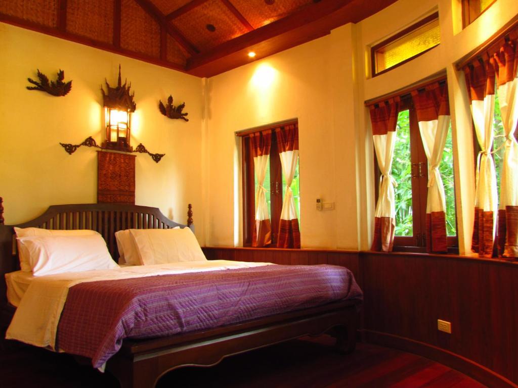Santitham Guest House Chiang Mai Bagian luar foto