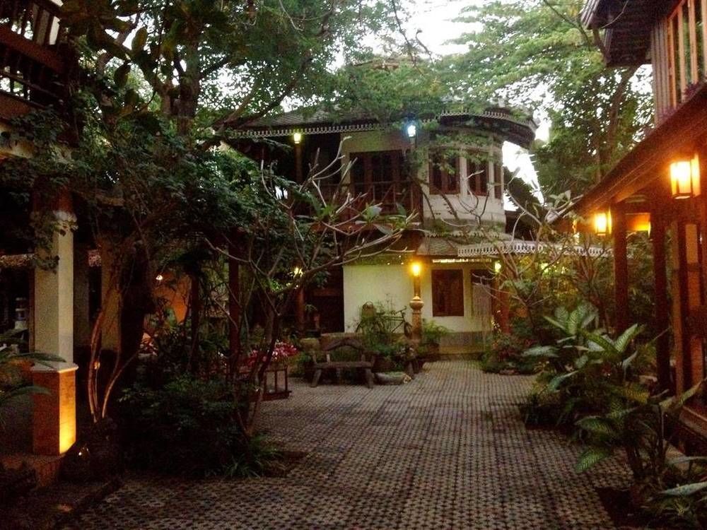 Santitham Guest House Chiang Mai Bagian luar foto