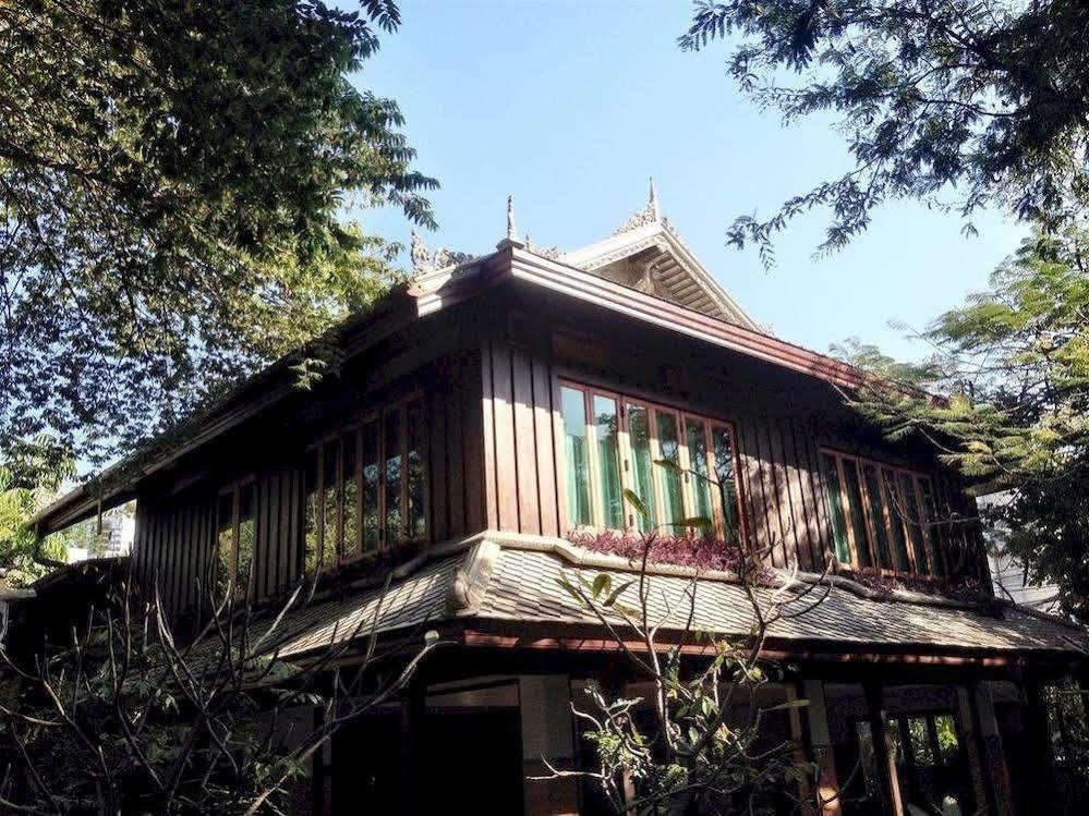 Santitham Guest House Chiang Mai Bagian luar foto