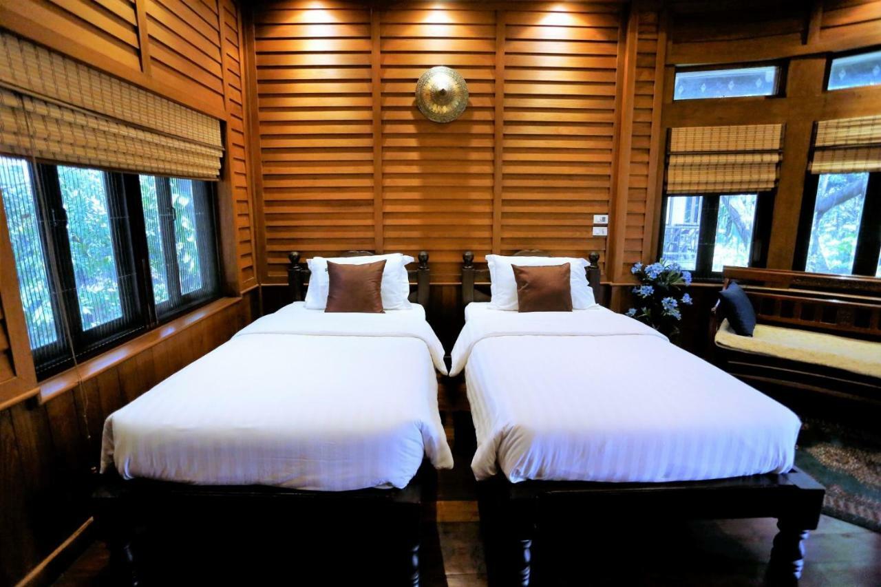 Santitham Guest House Chiang Mai Bagian luar foto