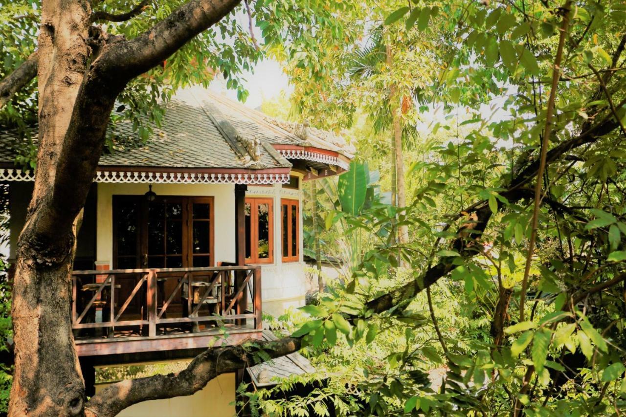 Santitham Guest House Chiang Mai Bagian luar foto